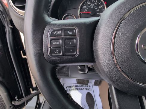 Used 2018 Jeep Wrangler Unlimited Sahara w/ Dual Top Group image 22