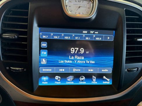 Used 2013 Chrysler 300 RWD image 16