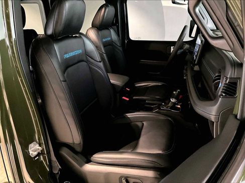 Used 2024 Jeep Wrangler Unlimited Rubicon 4xe image 22