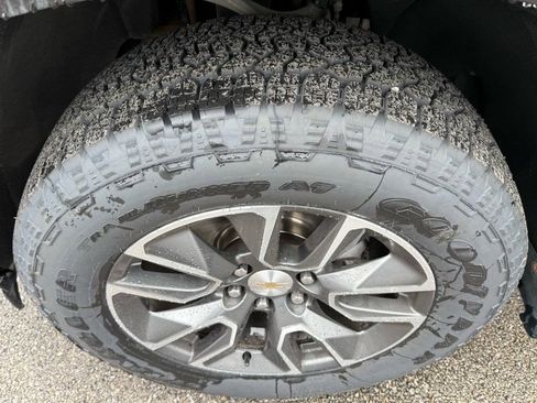 Used 2022 Chevrolet Silverado 1500 LT image 10