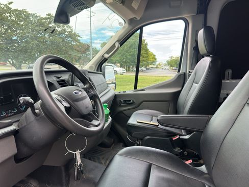 Used 2023 Ford Transit 250 Medium Roof AWD w/ Load Area Protection Package image 16