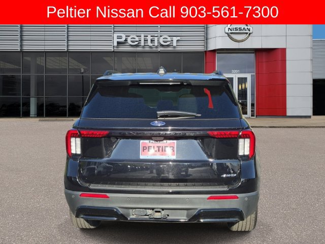 Used 2025 Ford Explorer ST-Line w/ ST-Line Street Pack AWD/4WD image 5