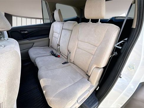 Used 2021 Honda Pilot EX image 21