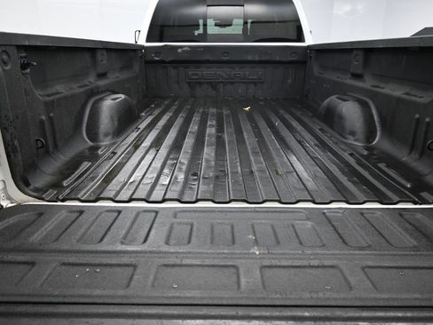 Used 2016 GMC Sierra 3500 Denali w/ Duramax Plus Package image 32