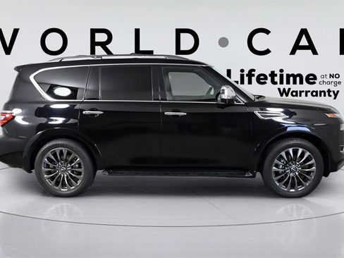 Used 2024 Nissan Armada Platinum w/ Captain's Chairs Package image 8