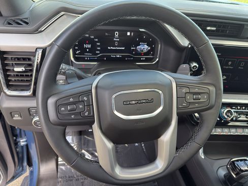 Used 2024 GMC Sierra 1500 Denali w/ Technology Package image 19