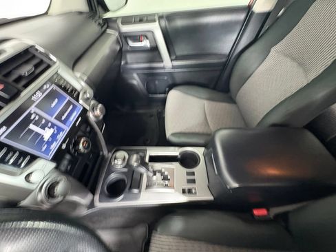 Used 2021 Toyota 4Runner SR5 AWD/4WD image 27