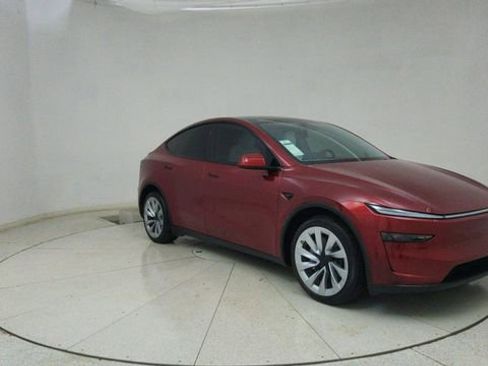 Used 2026 Tesla Model Y AWD image 63