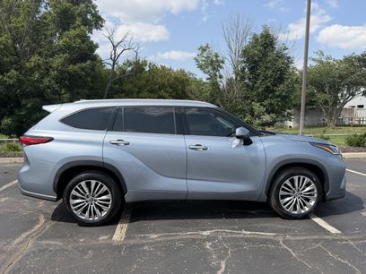 Used 2022 Toyota Highlander Platinum