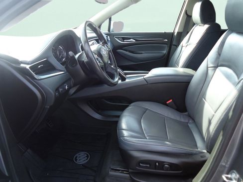 Used 2018 Buick Enclave Essence image 23