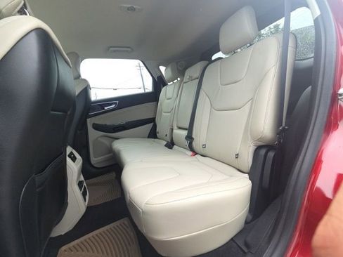 Used 2019 Ford Edge Titanium FWD image 13