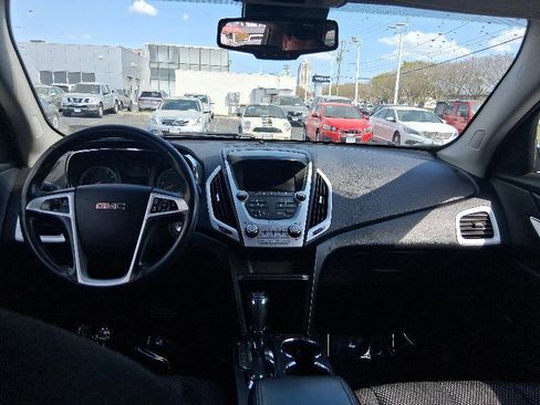 Used 2017 GMC Terrain SLE w/ Convenience Package image 25