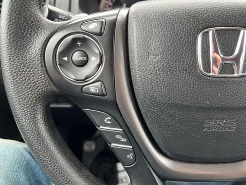 Used 2021 Honda Ridgeline Sport image 17