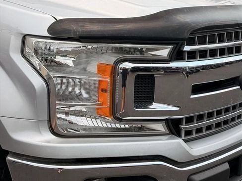 Used 2018 Ford F150 XLT w/ Equipment Group 302A Luxury AWD/4WD image 15