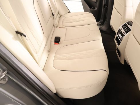 New 2026 BMW X5 xDrive50e AWD/4WD image 14