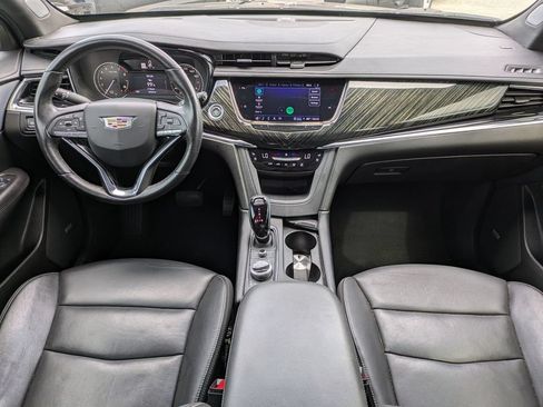 Used 2023 Cadillac XT6 Premium Luxury FWD image 16