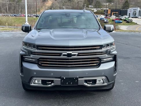 Used 2020 Chevrolet Silverado 1500 High Country w/ Technology Package image 6