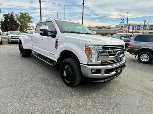 Used 2017 Ford F350 Lariat w/ FX4 Off-Road Package AWD/4WD image 7