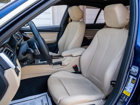 Used 2018 BMW 330i xDrive Sedan w/ Convenience Package AWD/4WD image 14