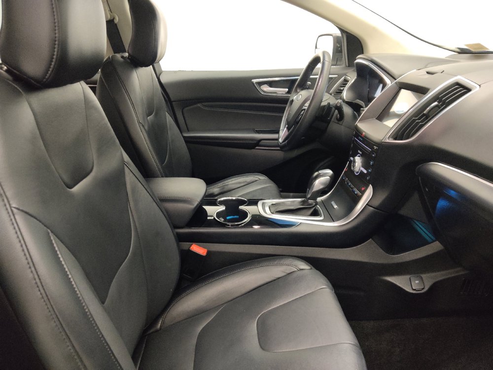 Used 2018 Ford Edge Titanium w/ Technology Package AWD/4WD image 21