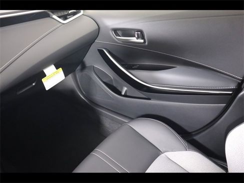 Used 2025 Toyota Corolla XSE image 20