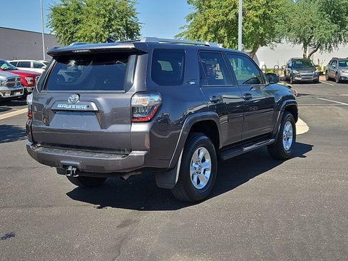 Used 2018 Toyota 4Runner SR5 AWD/4WD image 7