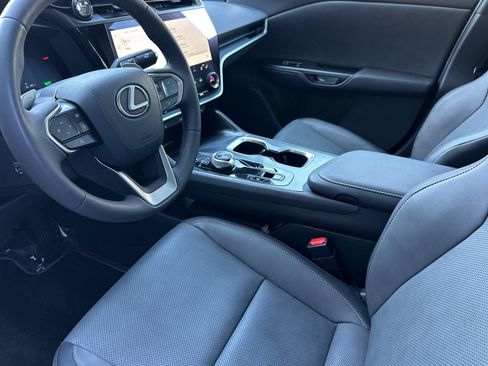 Used 2023 Lexus RZ 450e Premium w/ Technology Package image 10