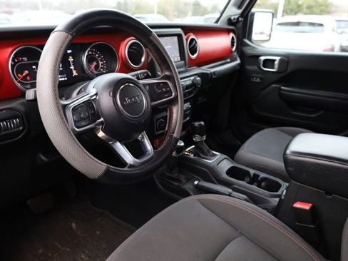 Used 2020 Jeep Gladiator Rubicon image 11