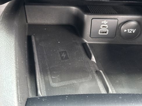 New 2025 Ford Escape SE w/ PHEV Premium Package image 9