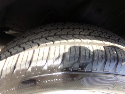 Used 2005 Honda CR-V LX image 15