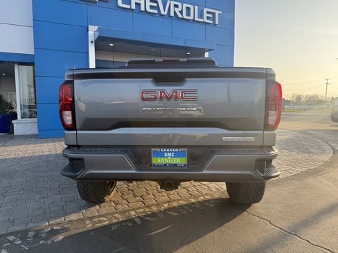 Used 2020 GMC Sierra 1500 Elevation w/ Elevation Value Package image 8