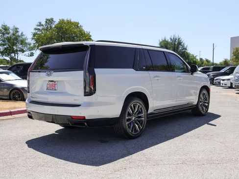 Used 2022 Cadillac Escalade ESV Sport Platinum w/ LPO, Floor Liner Package AWD/4WD image 4