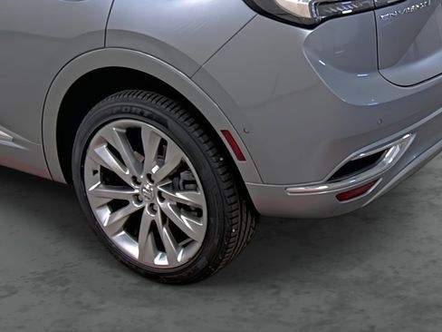 Used 2023 Buick Envision Avenir FWD image 9