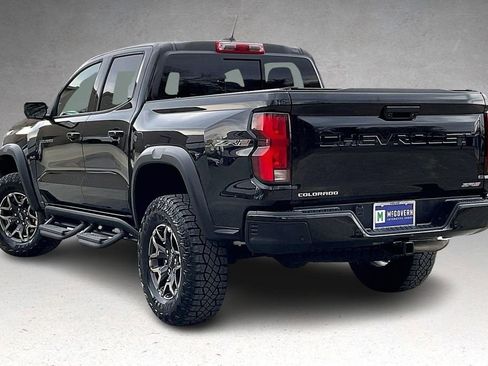 Used 2024 Chevrolet Colorado ZR2 w/ ZR2 Convenience Package III image 4