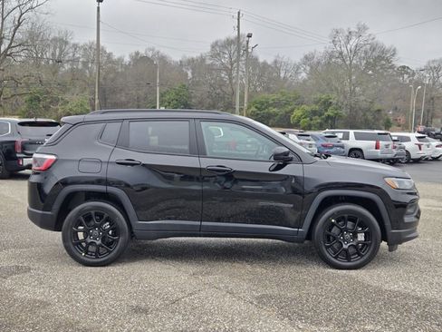New 2026 Jeep Compass Latitude image 5