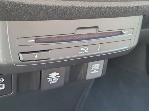 Used 2023 Honda Odyssey Touring image 35