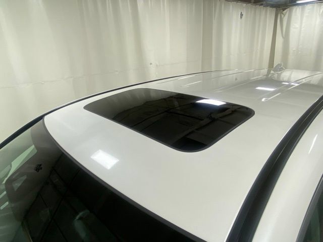 Used 2020 Acura MDX w/ Technology Package AWD/4WD image 6