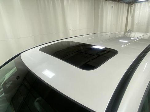 Used 2020 Acura MDX SH-AWD w/ Technology Package image 6