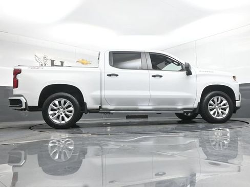 Used 2020 Chevrolet Silverado 1500 Custom w/ Custom Value Package AWD/4WD image 53