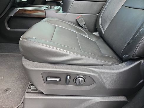 Used 2020 GMC Sierra 1500 SLT w/ SLT Premium Plus Package AWD/4WD image 17