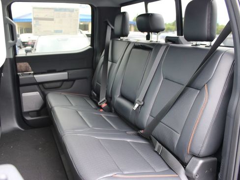 New 2026 Ford F350 Lariat w/ Black Appearance Package AWD/4WD image 15