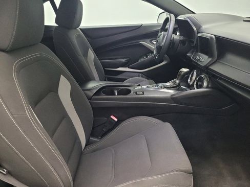 Used 2019 Chevrolet Camaro LT image 21