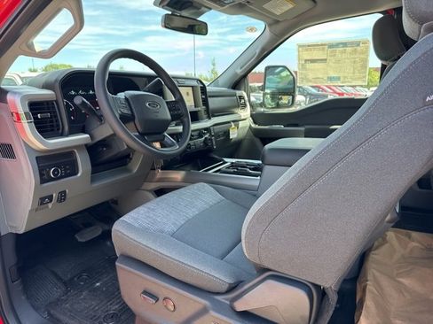 New 2025 Ford F450 XLT w/ XLT Value Package image 5