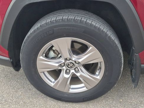 Certified 2022 Toyota RAV4 XLE FWD image 22