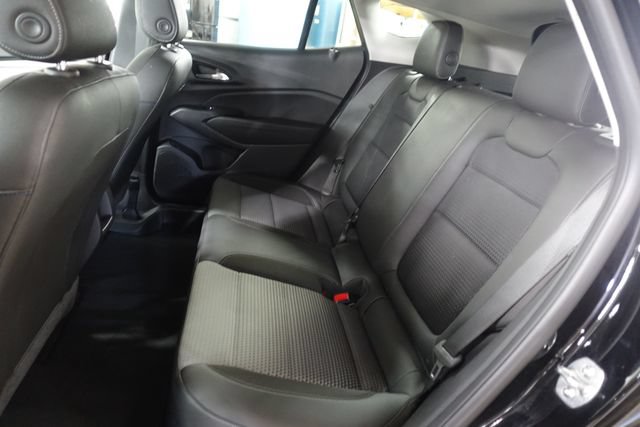 Used 2025 Chevrolet Trax LT w/ Driver Confidence Package FWD image 20