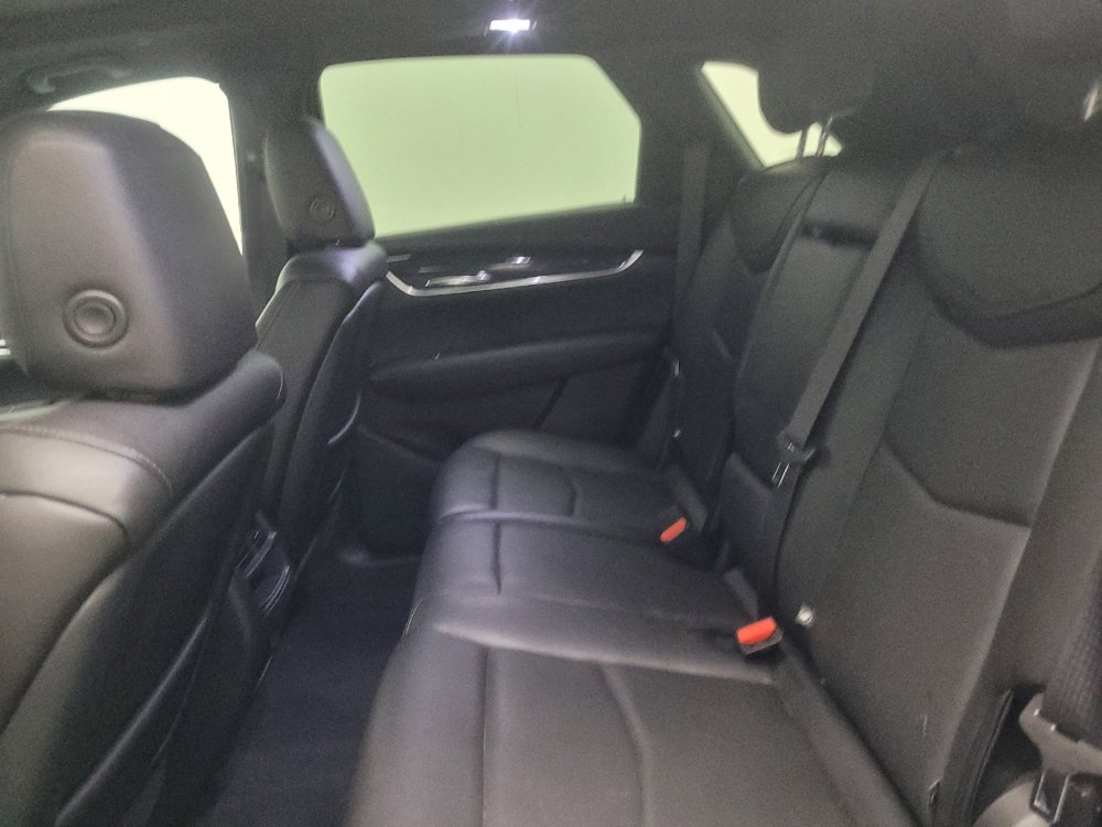 Used 2020 Cadillac XT5 Premium Luxury AWD/4WD image 18