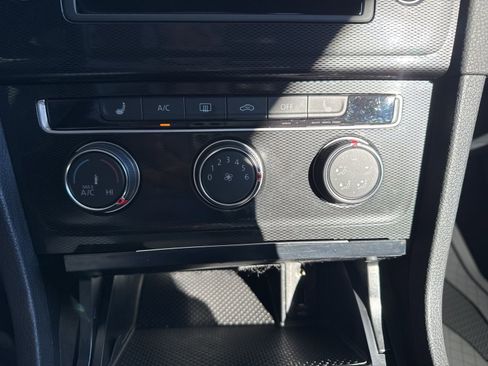 Used 2017 Volkswagen GTI S image 23