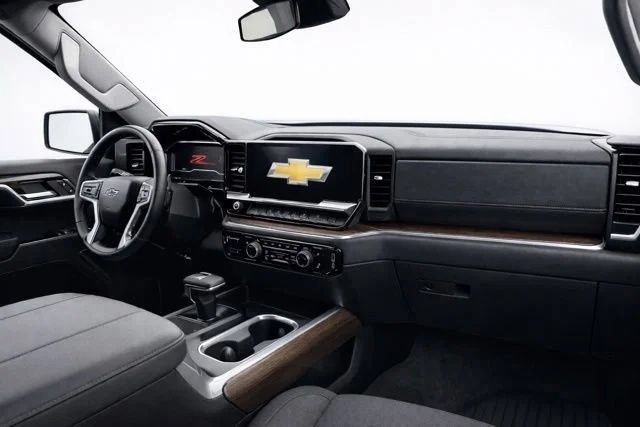 Used 2024 Chevrolet Silverado 1500 RST AWD/4WD image 23