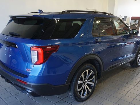Used 2020 Ford Explorer ST w/ Premium Technology Package image 16