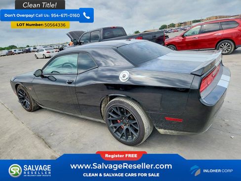 Used 2012 Dodge Challenger SRT8 RWD image 3